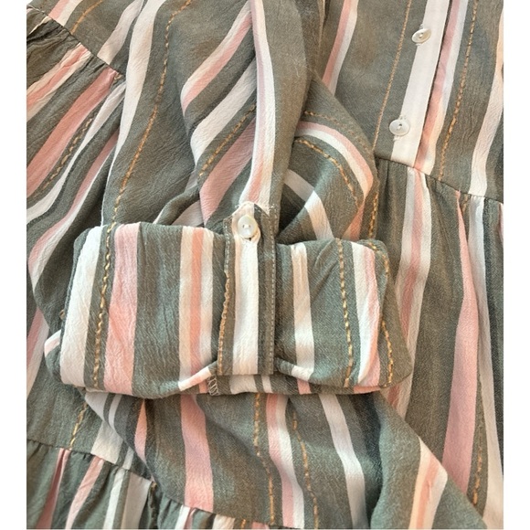 EN CRÈME dress size Large. Viscose fabric, muted green, pink and white stripe. - Picture 4 of 6